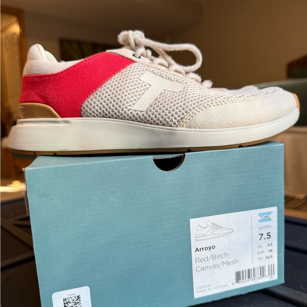 TOMS Arroyo Red and Birch Casual Lace-Up Sneaker